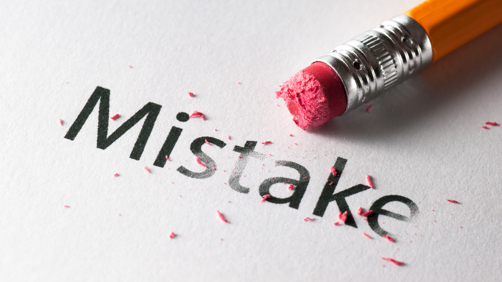 Mistake. Картинки mistake красивые. Make a mistake. The mistake надпись. Mistake less