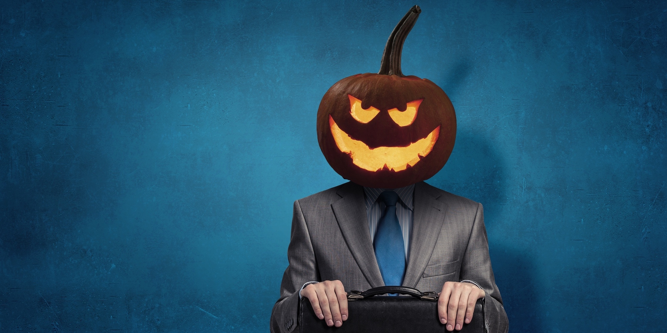 SPOOKY Things Sales Managers (and Their Team) Should Avoid